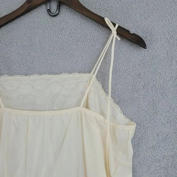 Vintage Pearls & Lace Ivory Nightgown Nylon Lace Trim Slip Maxi Dress M 6CT - Picture 7 of 8